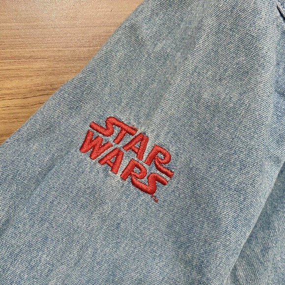 Lee Sport Vintage Denim Shirt Mens XL Star Wars Episode 2 Darth Maul Embroidered - Picture 4 of 9